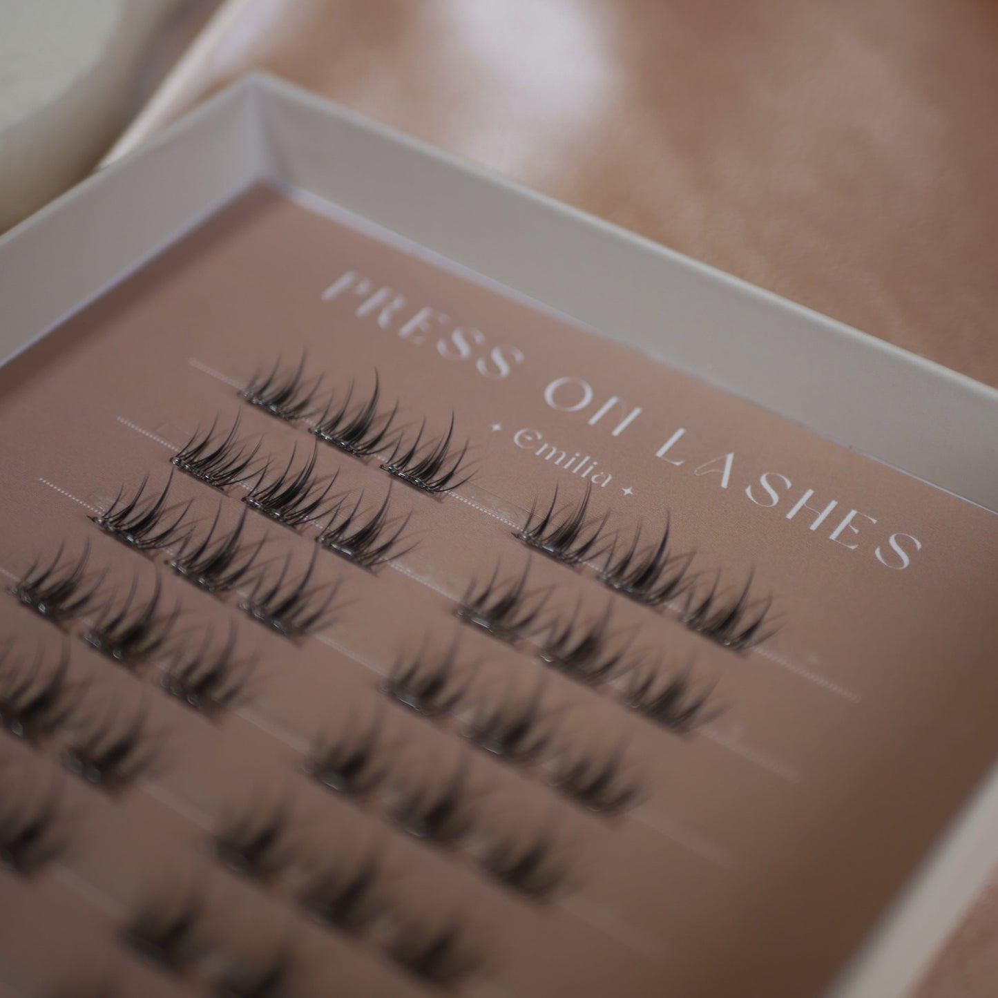 EMILIA - Press On Lashes